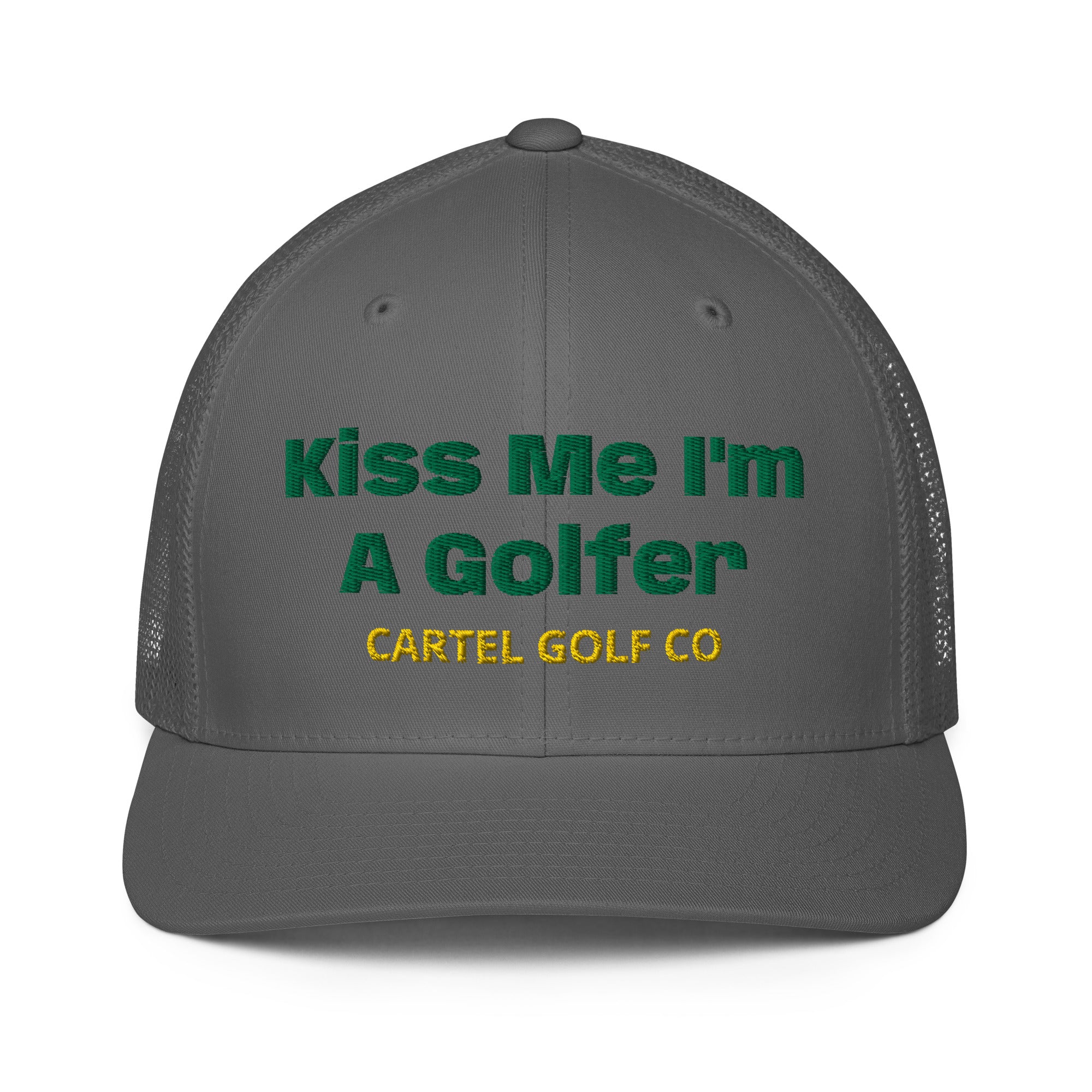 Closed-back trucker cap "Kiss Me I'm A Golfer"